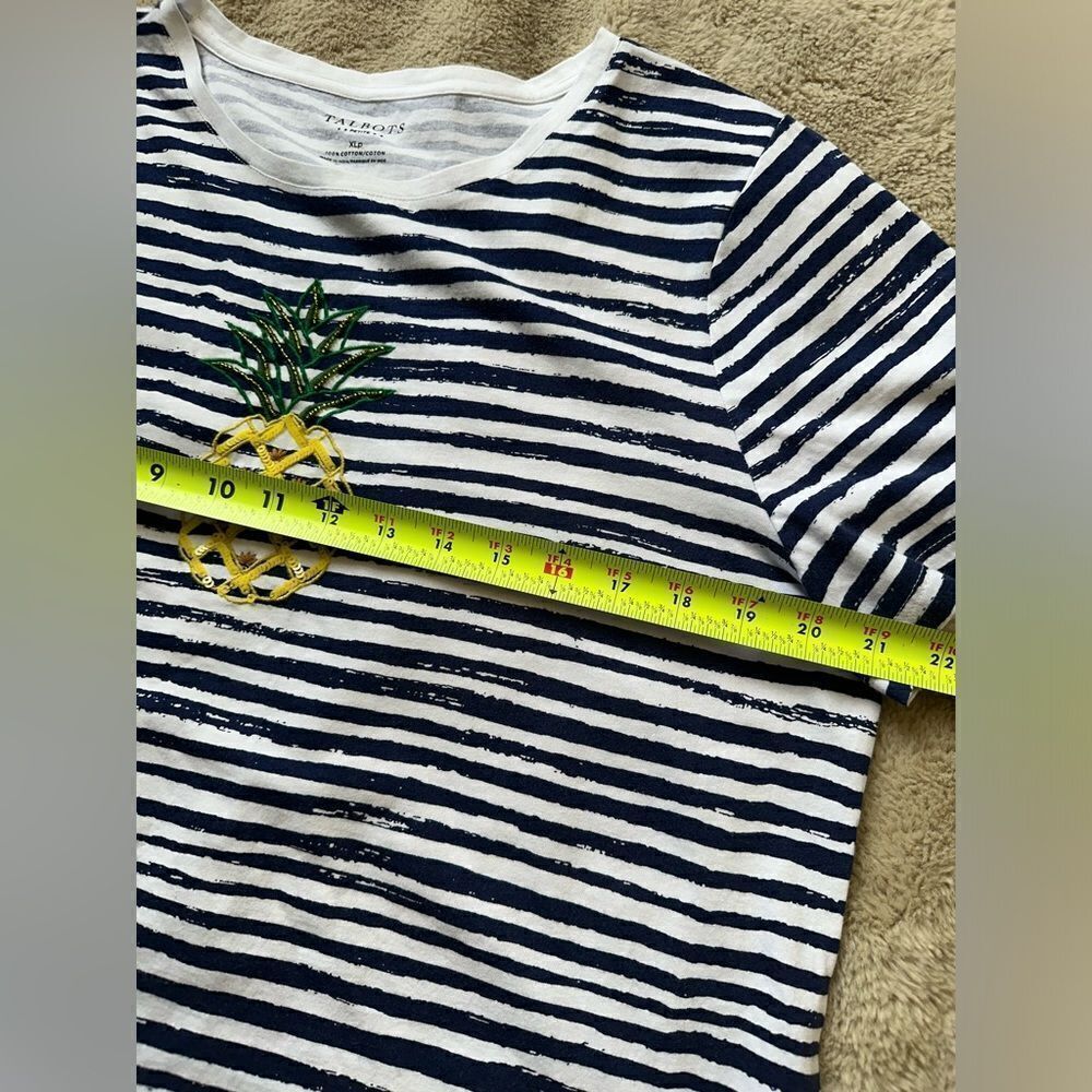 🎉5 for $45 🎉Talbots Tshirt Top Blouse Size XLP pineapple - Picture 8 of 8